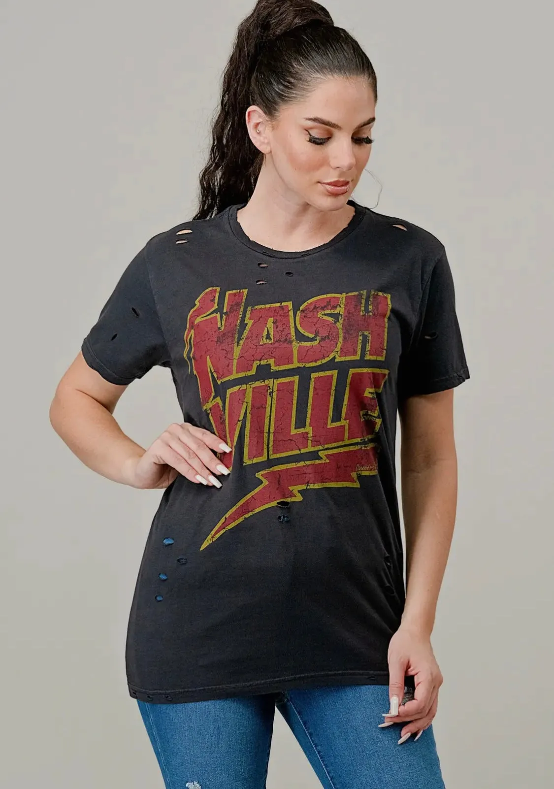 Nashville 90's Vibe Distressed
T Shirt