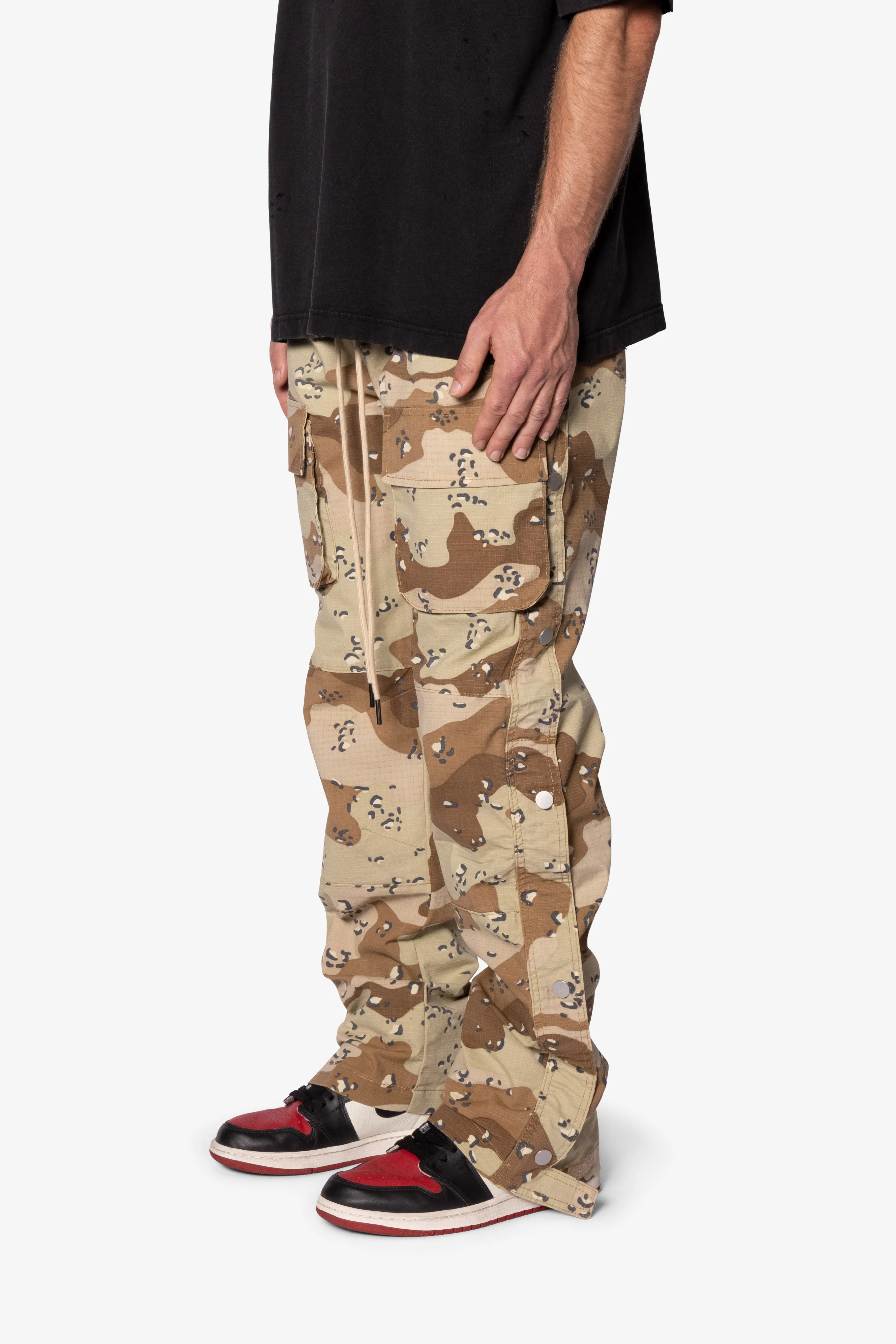 Snap Front Cargo Pants - Desert Camo