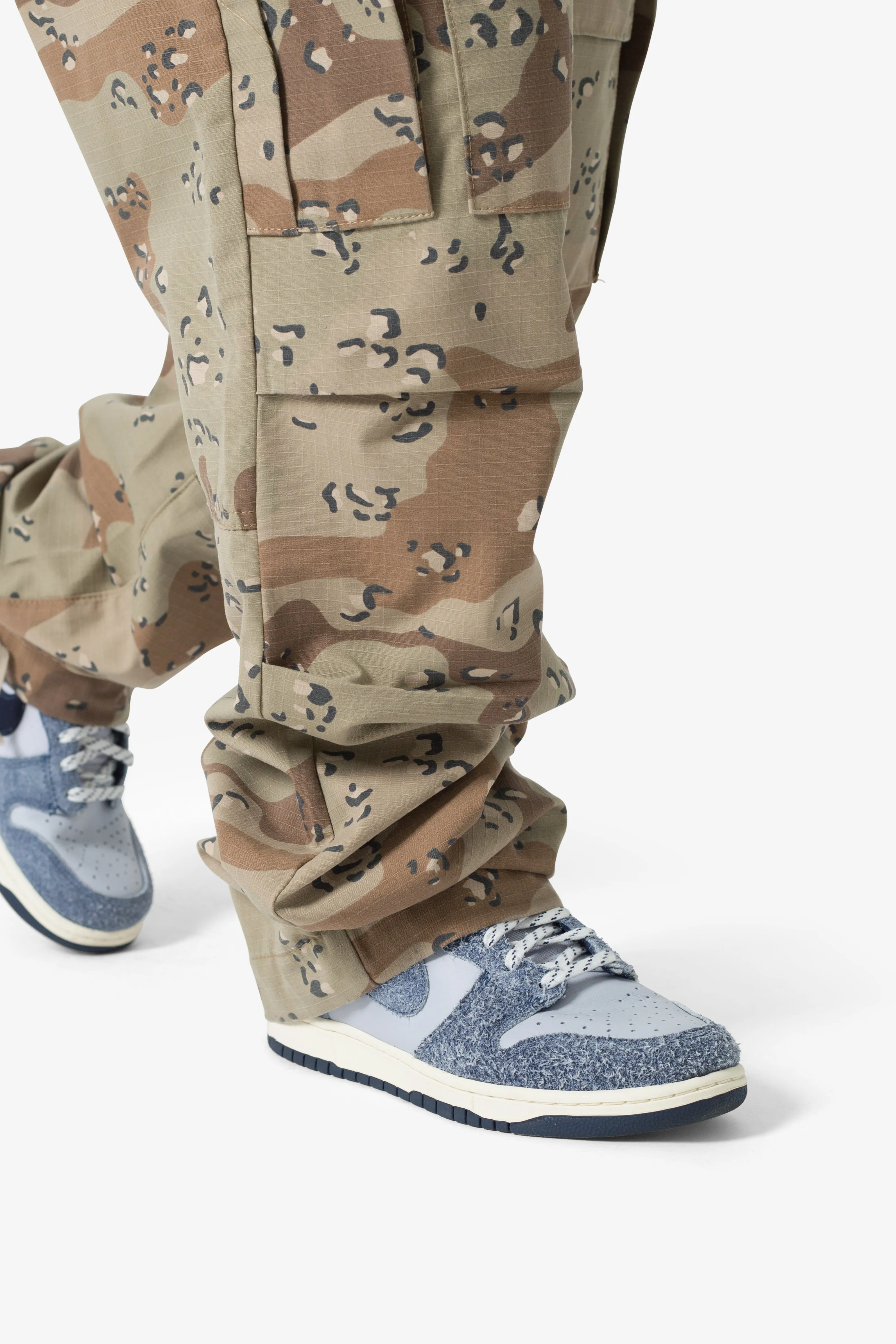 Ultra Baggy Cargo Pants - Desert Camo