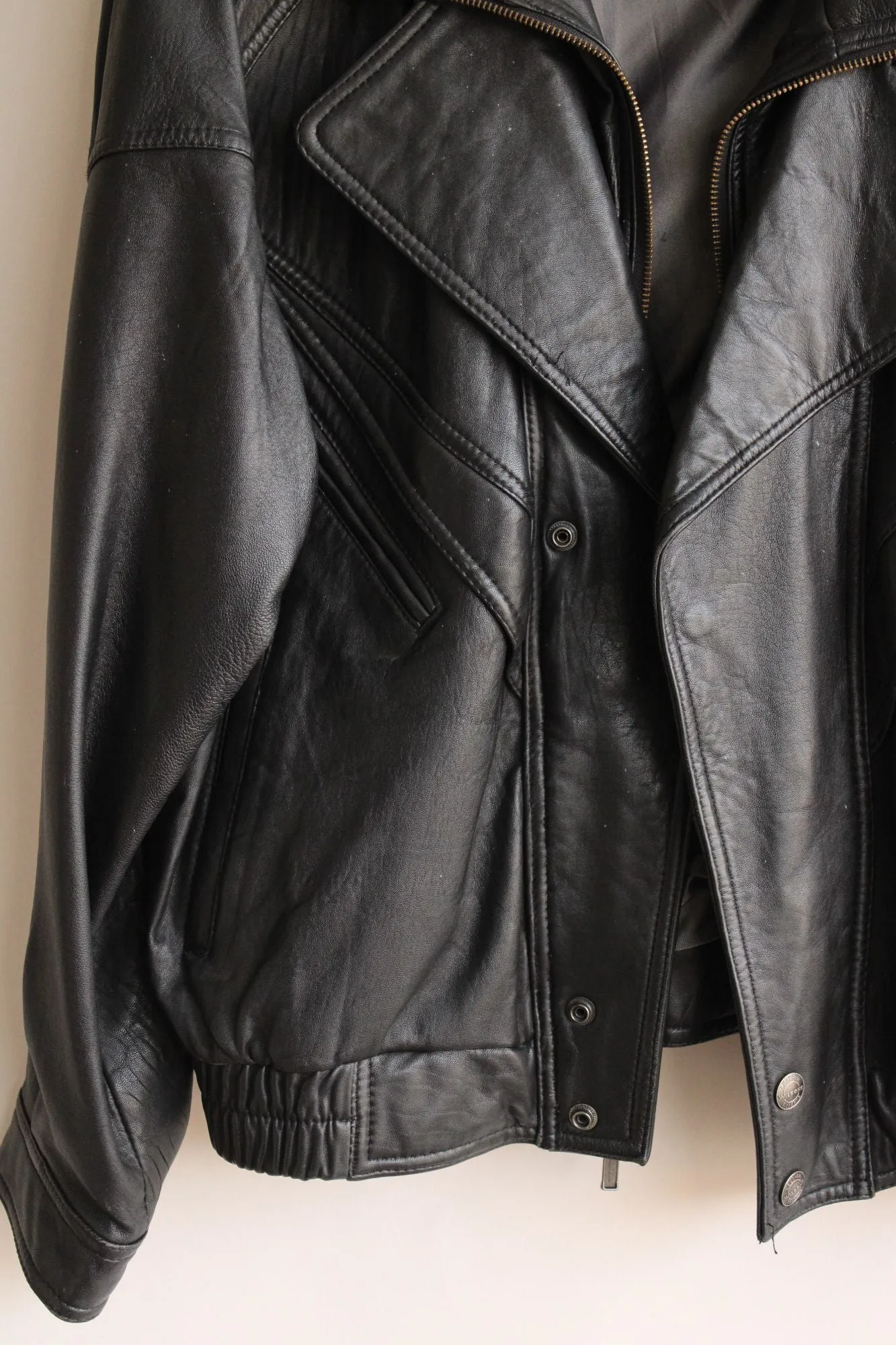 Wilsons Mens Leather Jacket, Black, Size XL, Bomber Style, Multiple Pockets, Fully Lined